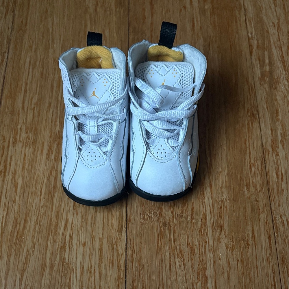 Jordan True Flight - Picture 3 of 5